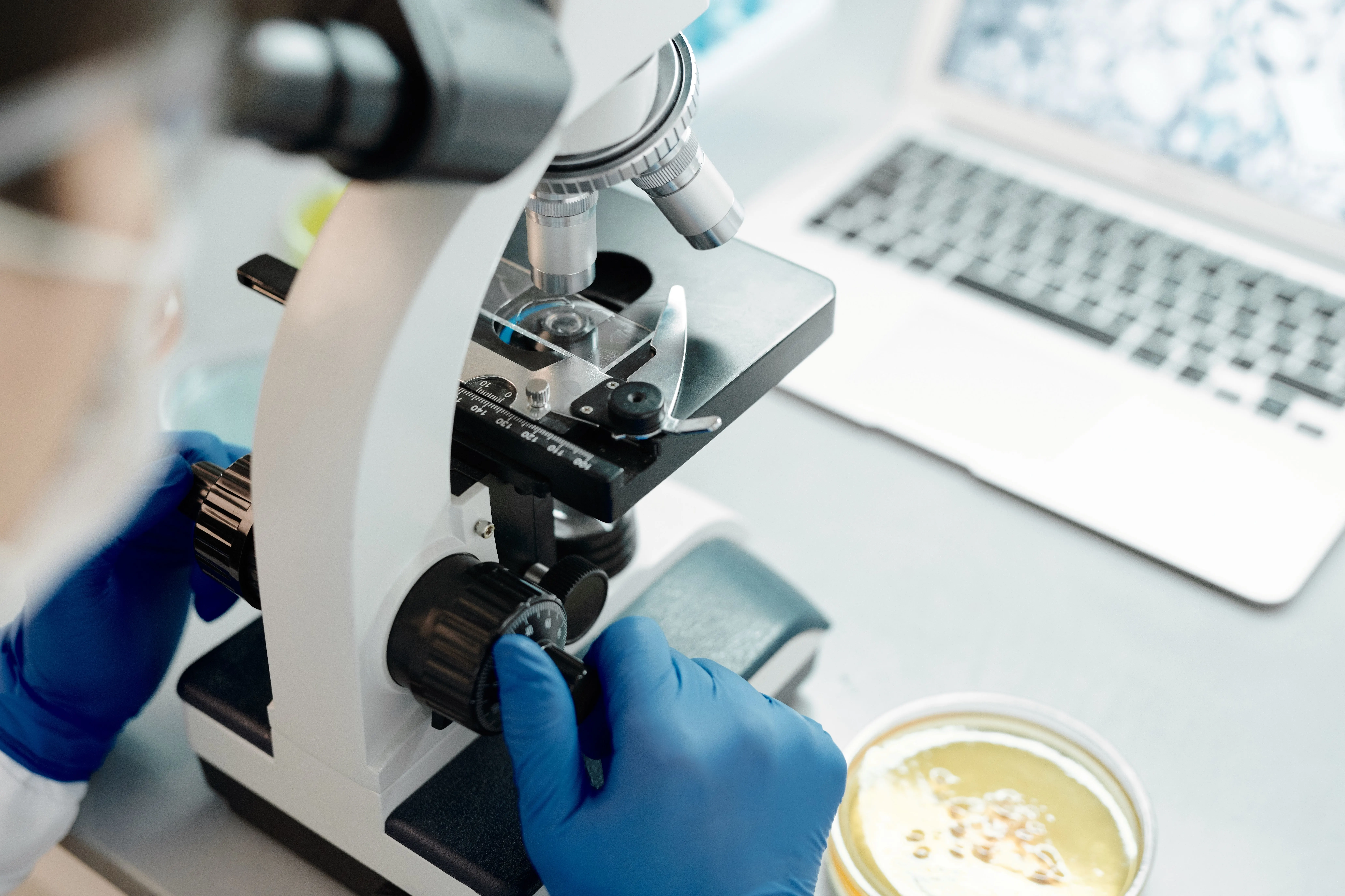 Sellos Hidraulicos en Industria Farmacéutica / Química